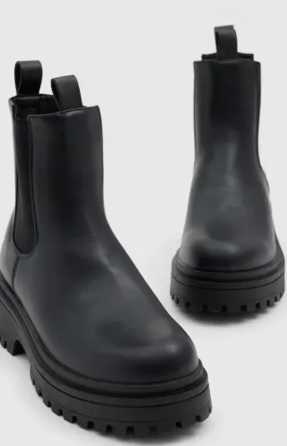 Botines Chelsea plataforma negros