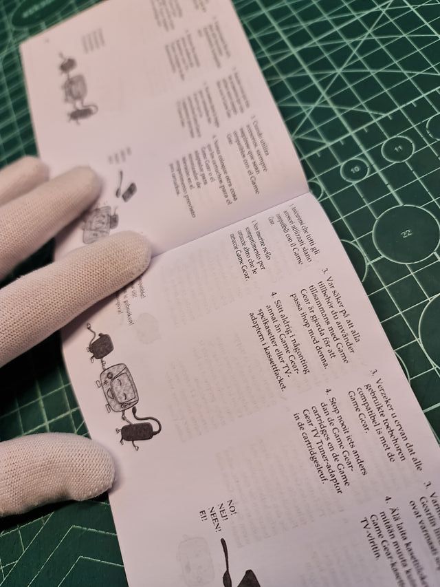 Manuale di sostituzione per console Game Gear PAL multilingue