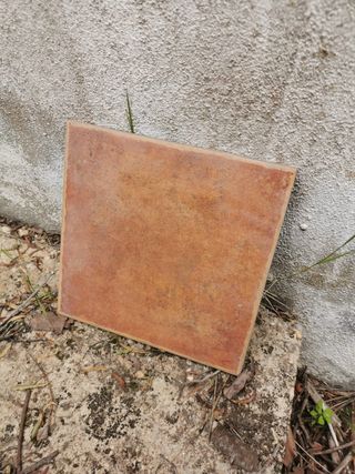 Lote de 3 baldosas cerámicas usadas