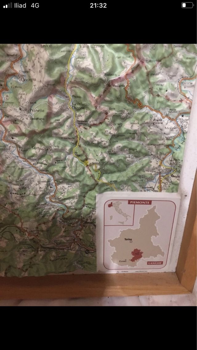 Carta geografica in rilievo