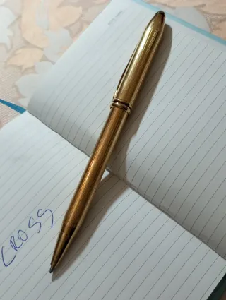 Penna Cross sfera dorata