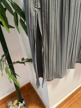 Vestido gris plisado L-XL