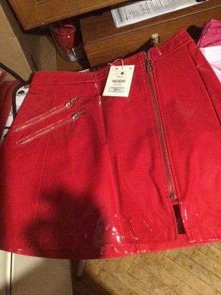 4 Faldas Charol Talla M