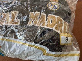 Sudadera Real Madrid Negra y Dorada