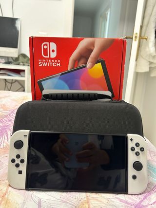 Nintendo Switch Bianca