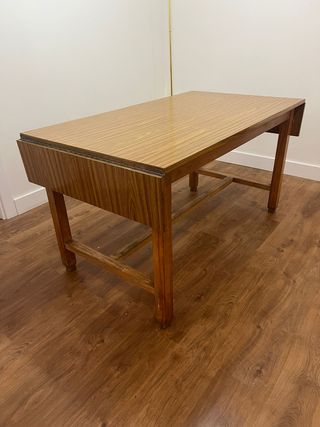 Mesa comedor extensible madera y sillas