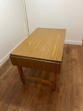 Mesa comedor extensible madera y sillas