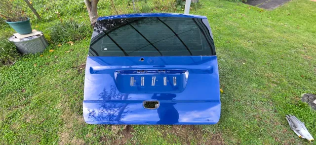 Portón trasero Vito W639 (2004)