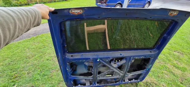 Portón trasero Vito W639 (2004)