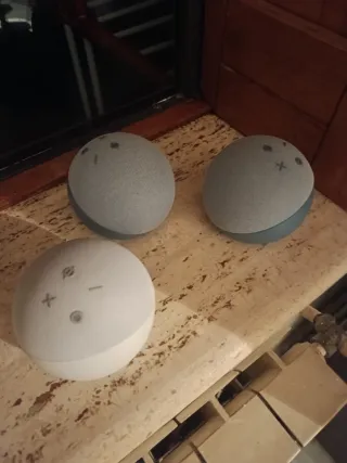 3 Echo Dot con orologio 4ª Gen