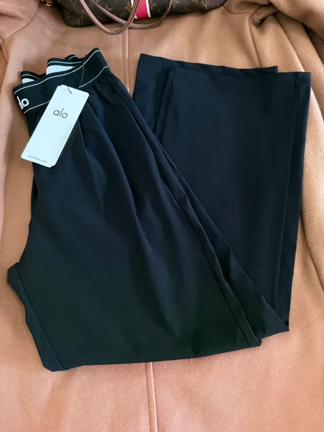 Pantaloni Alo Yoga Neri