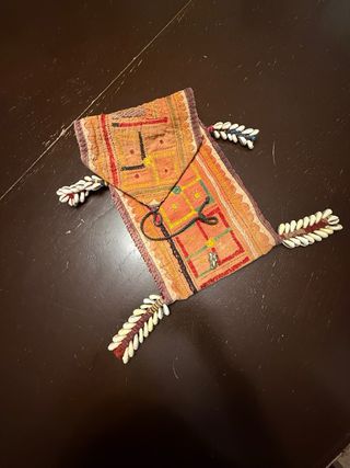 Bolsita étnica antigua multicolor