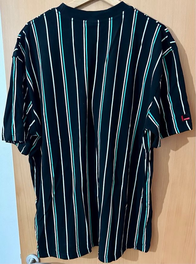 Camiseta FUBU Talla L Rayas