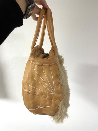 Borsa in pelle con pelliccia