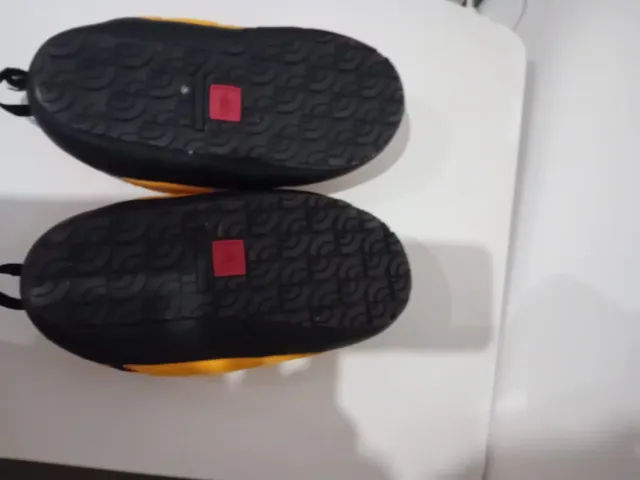 Chanclas The North Face Amarillas