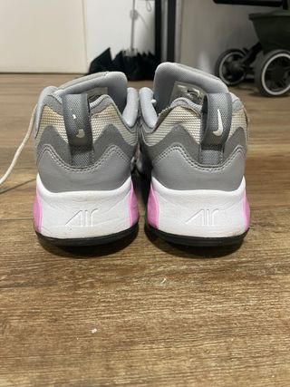 Tenis Nike Air Max 200 Gris y Rosa