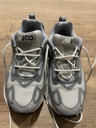 Tenis Nike Air Max 200 Gris y Rosa