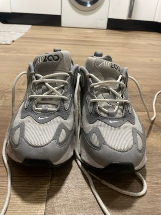 Tenis Nike Air Max 200 Gris y Rosa