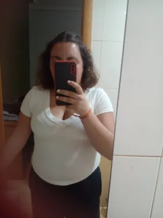 Camiseta Pull&Bear blanca cuello pico Talla M