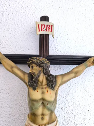 Crucifijo de Jesús en la Cruz