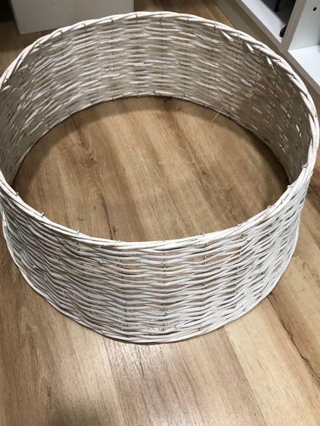 Cesto para árbol de Navidad de mimbre