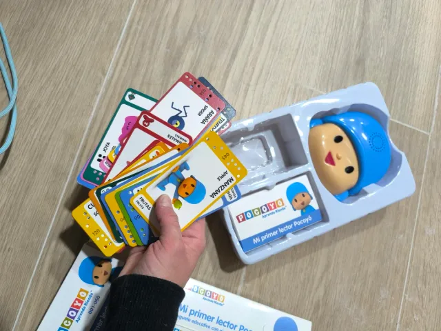 Mi primer lector Pocoyó - Juguete Educativo