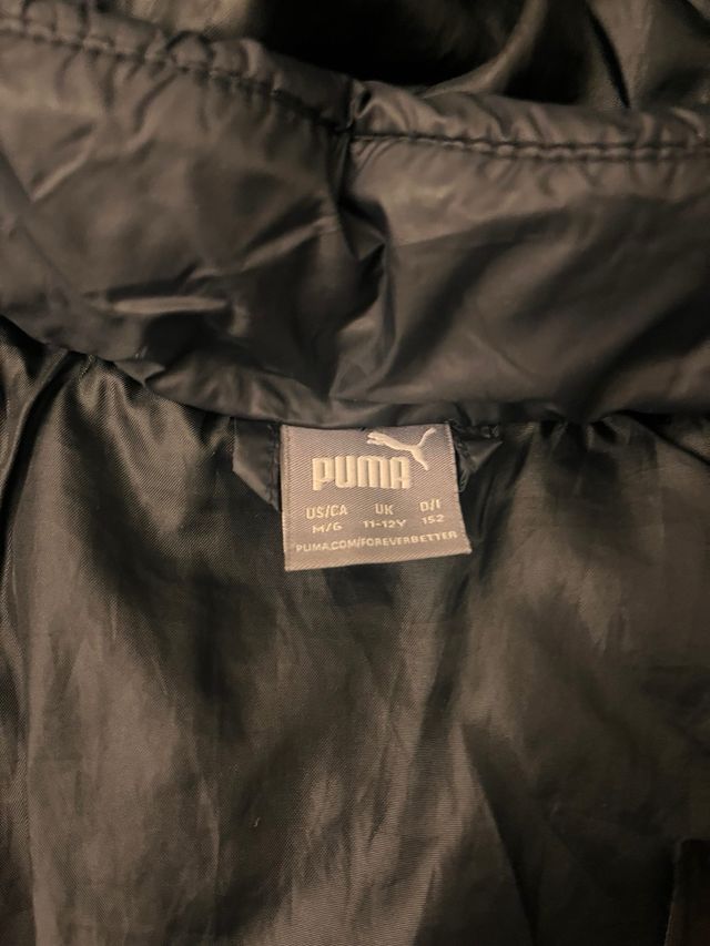 Abrigo Puma Negro con Capucha