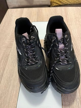 Scarpe nere con piattaforma