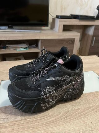 Scarpe nere con piattaforma