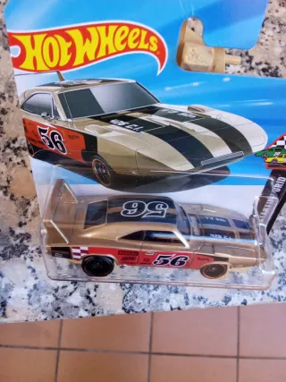 Hot Wheels '69 Dodge Charger Daytona