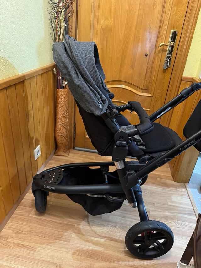 Silla de paseo Jané con accesorios