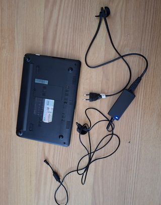 Mini portátil Asus Eee PC Negro