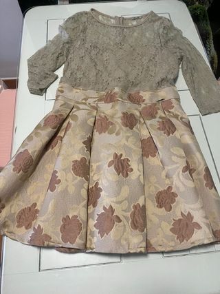 Vestido beige y rosa con encaje
