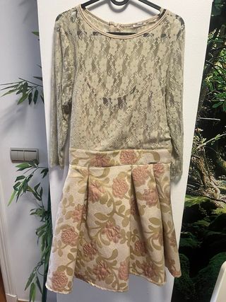 Vestido beige y rosa con encaje