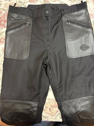 Chaqueta y pantalón Harley Davidson  negro/rojo