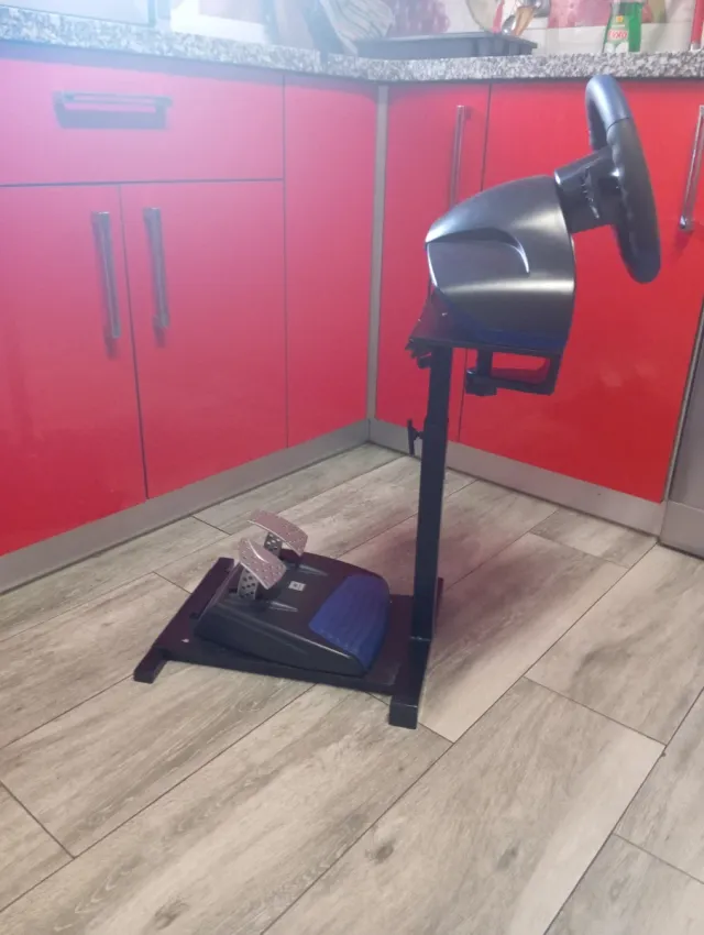 1 BASE paraVolante y Pedales PS5