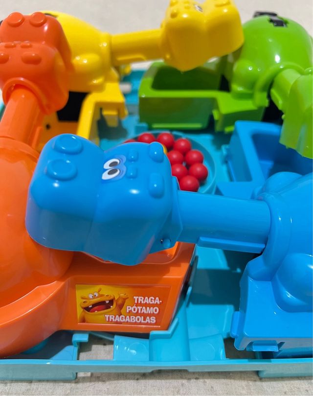 Tragabolas Hasbro Gaming.