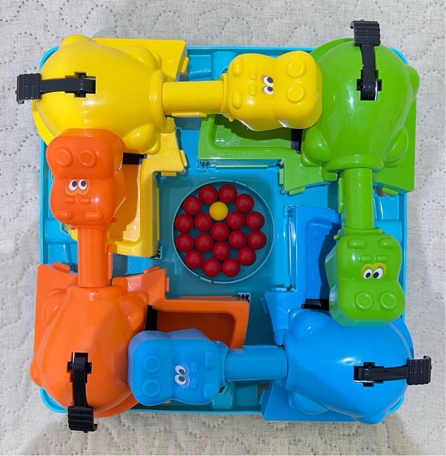 Tragabolas Hasbro Gaming.