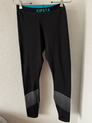 Mallas negras deportivas Kipsta + camiseta