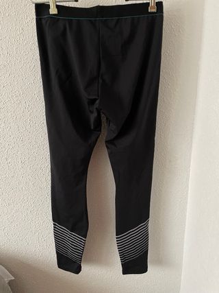 Mallas negras deportivas Kipsta + camiseta