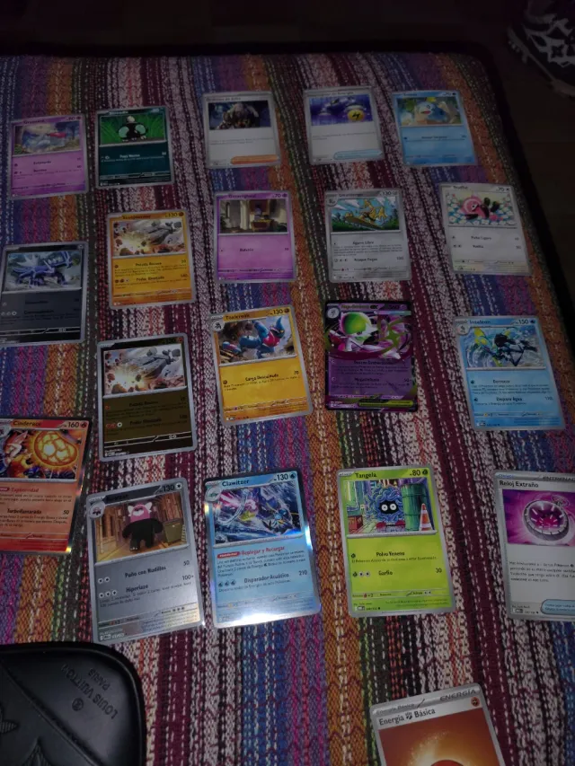 Cartas Pokémon Mega Evolución cambio o vendo
