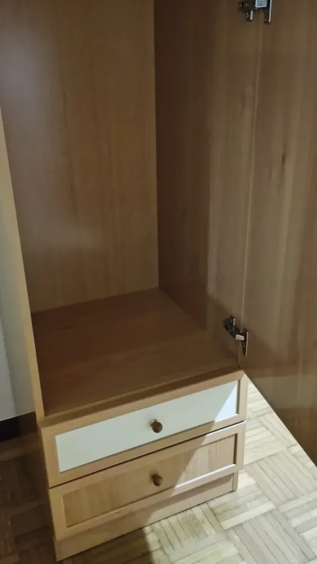 Armario auxiliar de madera