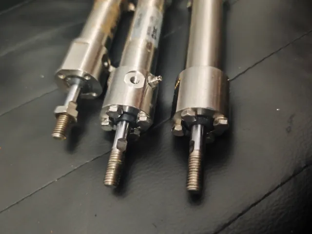 3 Cilindros Neumáticos SMC