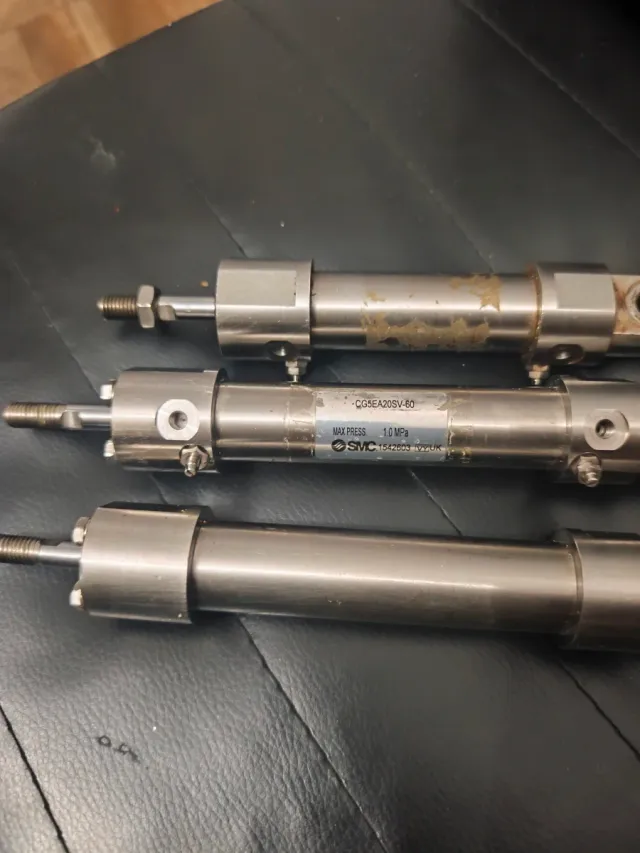 3 Cilindros Neumáticos SMC
