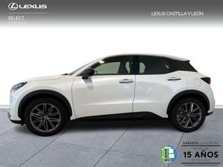 Lexus LBX  ELEGANT + BLACK