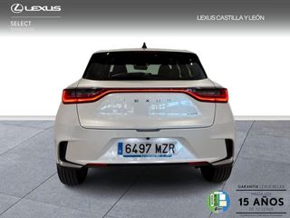 Lexus LBX  ELEGANT + BLACK