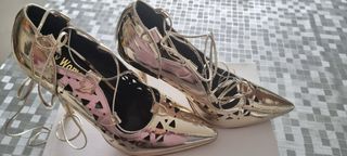 Scarpe donna oro con lacci