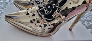 Scarpe donna oro con lacci