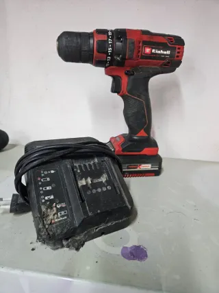 Taladro Einhell con cargador