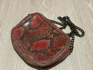 Bolso piel de serpiente burdeos Nicolí